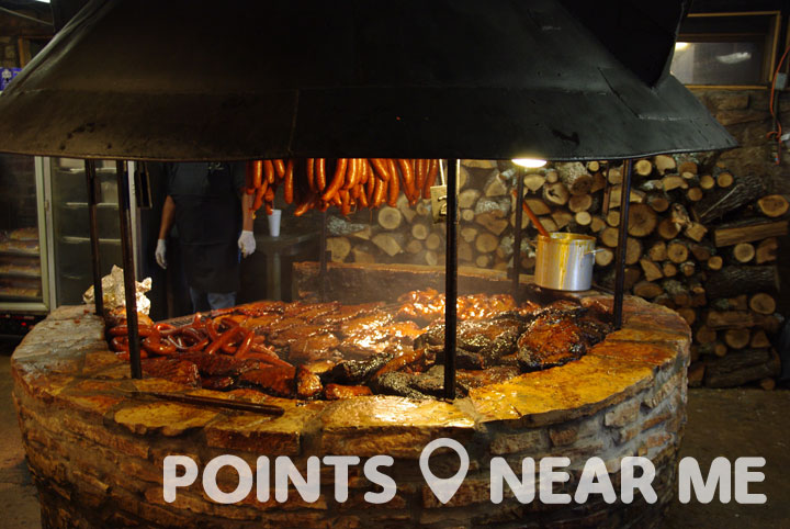 BBQ RESTAURANTS NEAR ME - Points Near Me