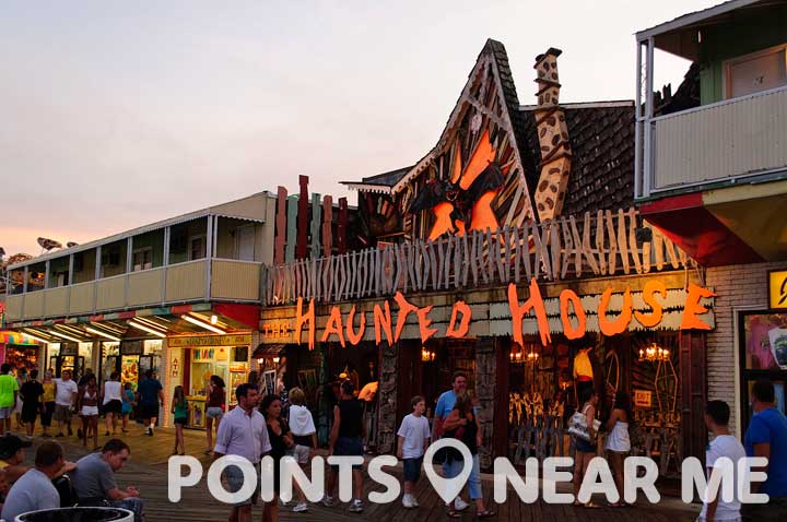 HAUNTED HOUSES NEAR ME - Points Near Me